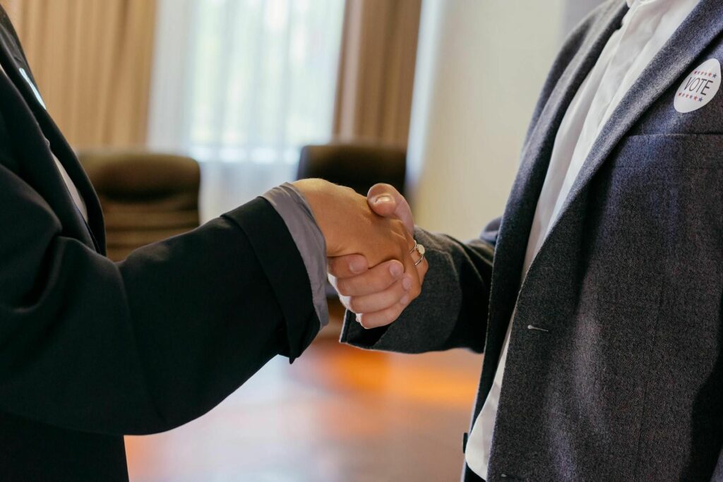 An image illustrating Comment un réseau d'ambassadeurs peut révolutionner la prospection de leads vendeurs