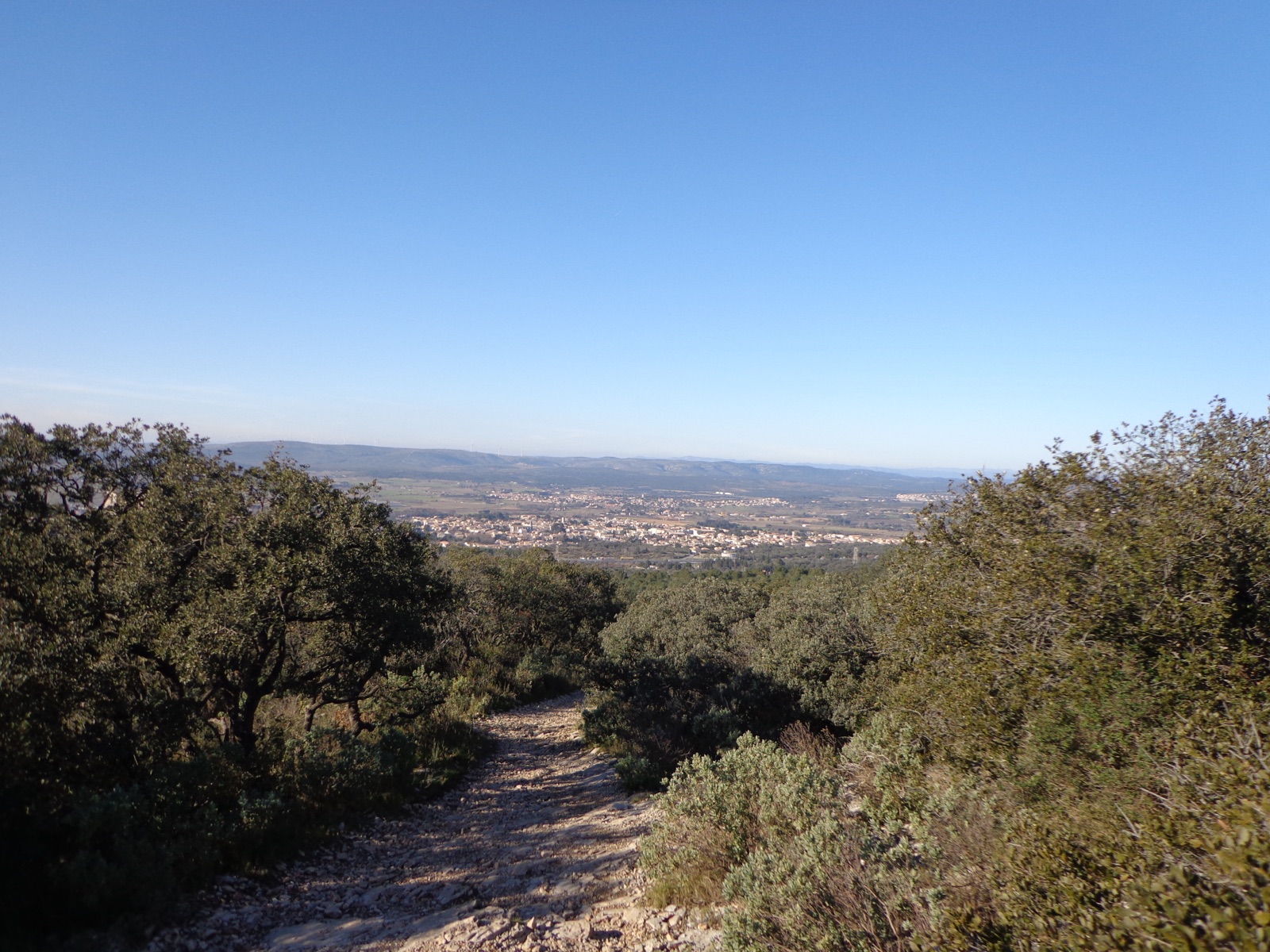 Vue générale de Gigean depuis le massif de La Gardiole