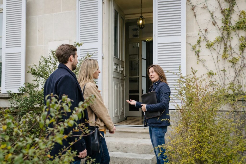 An image illustrating Pourquoi le marché immobilier résiste grâce au réseau collaboratif