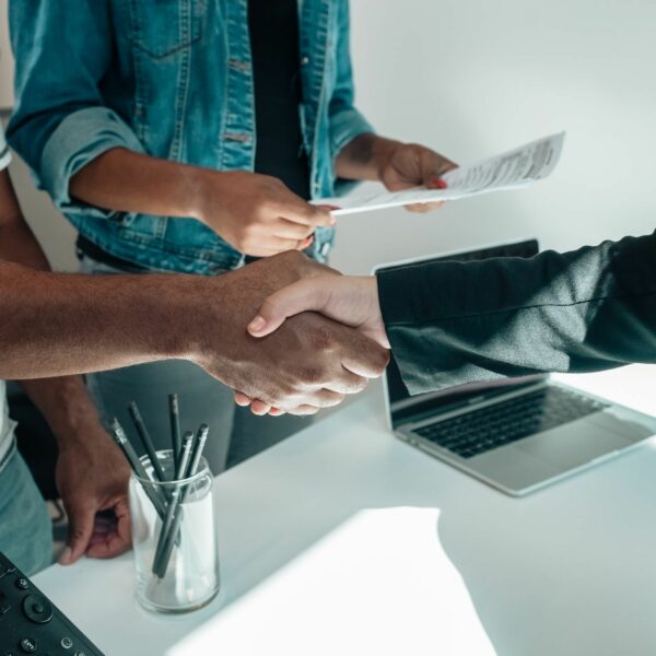 Vendre une maison en indivision : défis et solutions collaboratives